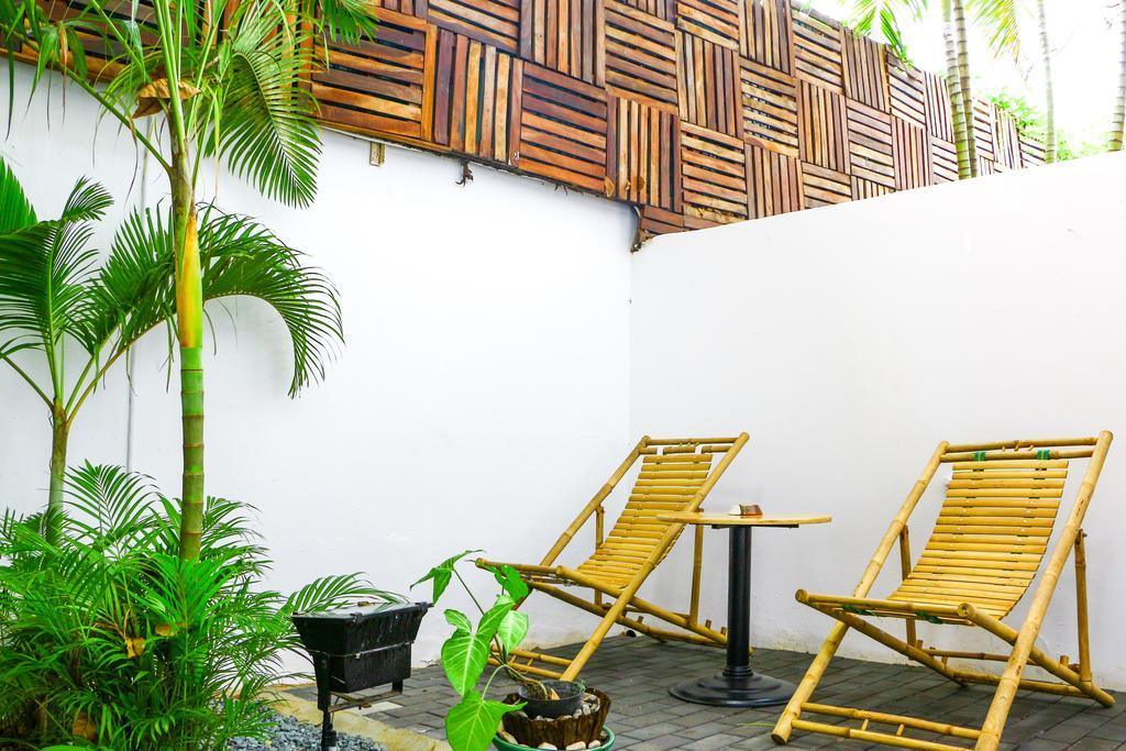 Blue Lime Phnom Penh Hotel Exterior foto